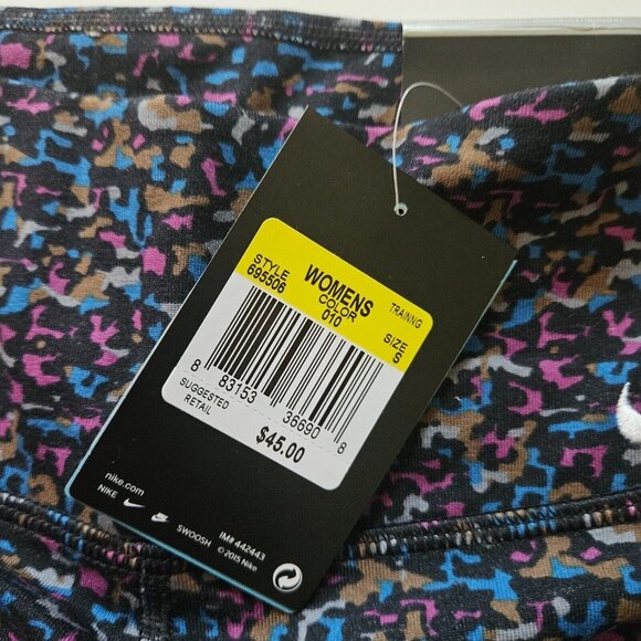 Nike Pro Leggings Womens S NWT Dri-Fit Multicolor Camo Capri - Picture 4 of 4